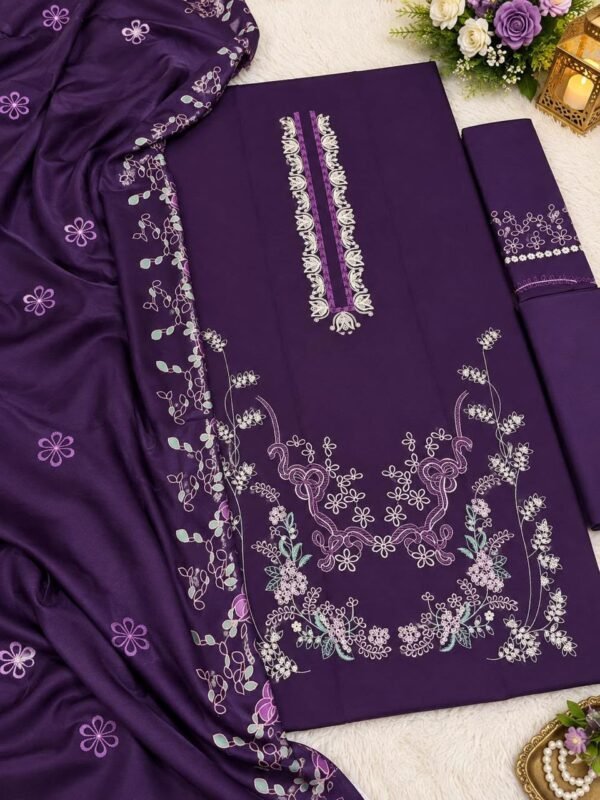 Lumeraa Clothing – Dhanak Fabric 3-Piece Embroidered Suit